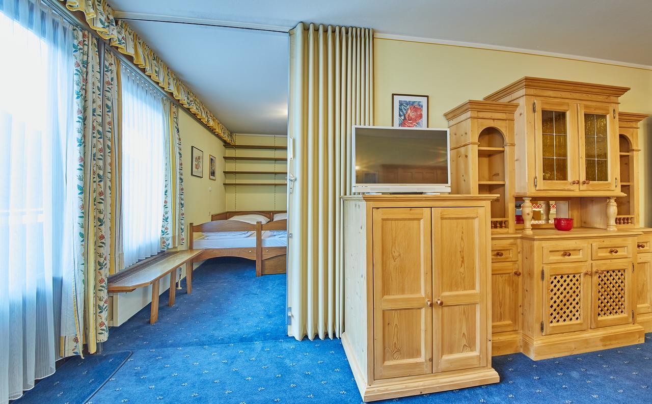 Lacher Apartment *